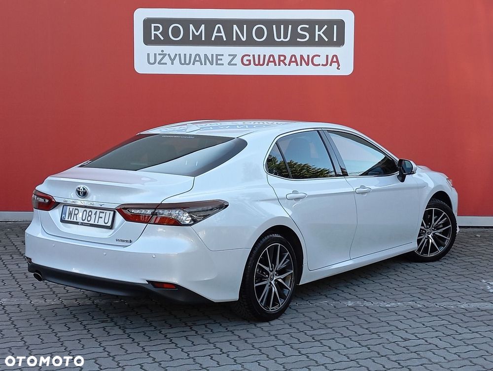 Toyota Camry - 7