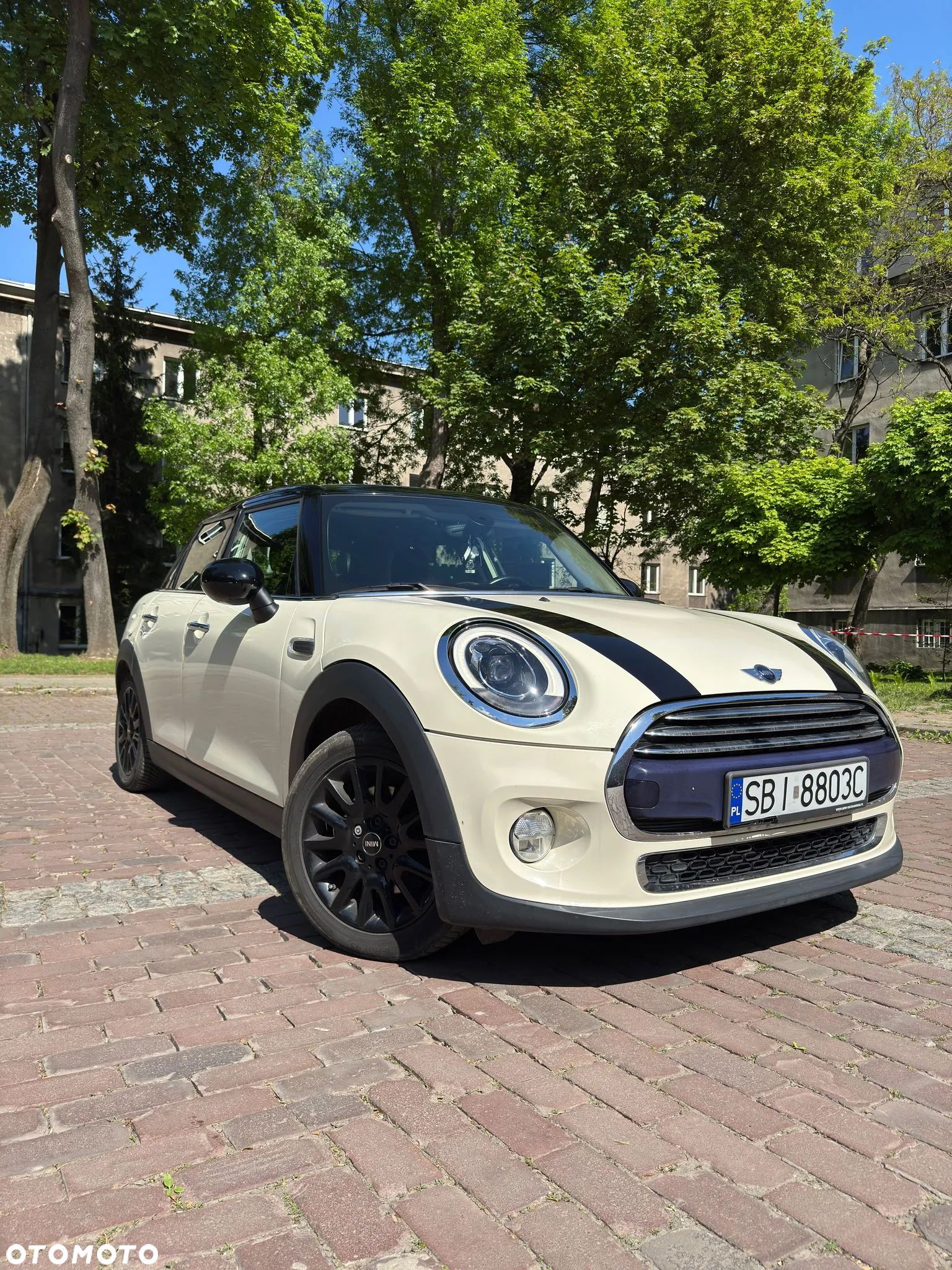 MINI Cooper Standard - 1