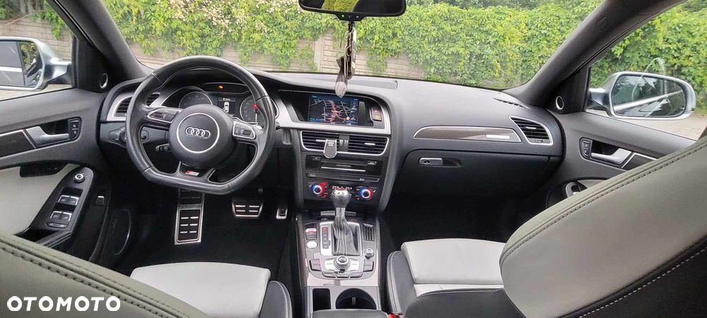 Audi S4 Limousine - 14