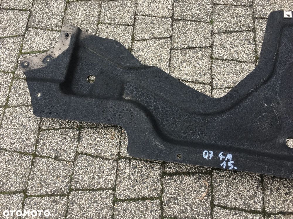 Audi Q7 4M Osłona Płyta Podwozia 4M0825214J - 3