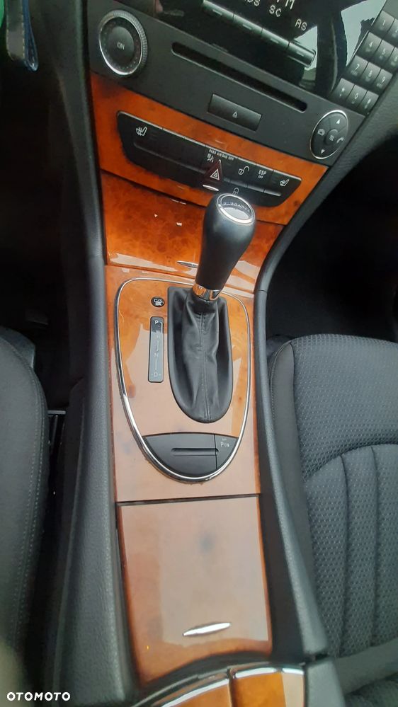 Mercedes-Benz Klasa E 200 Kompressor Automatik Elegance - 22