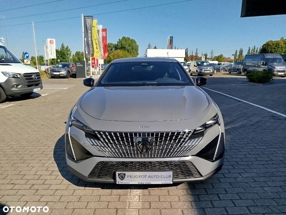 Peugeot 408 - 9