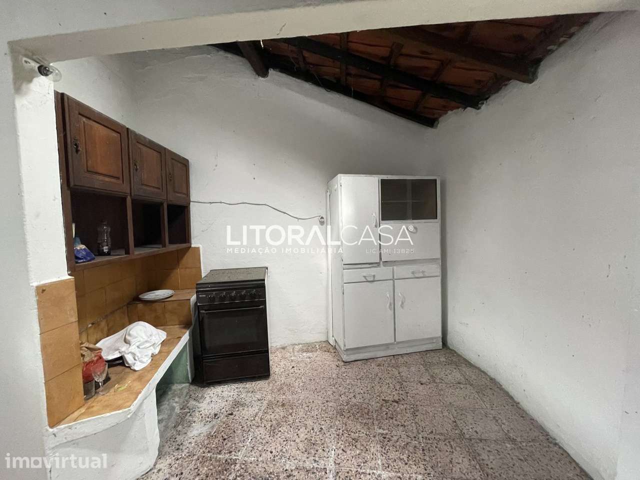 Moradia T3 com terreno e poço em Febres - Grande imagem: 4/28