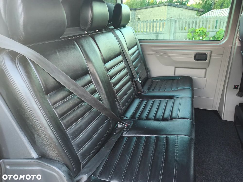 Volkswagen Transporter - 26