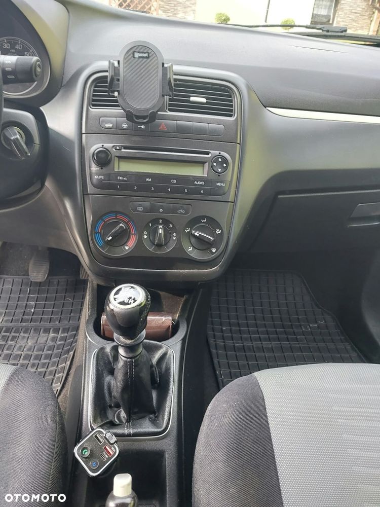 Fiat Grande Punto - 5
