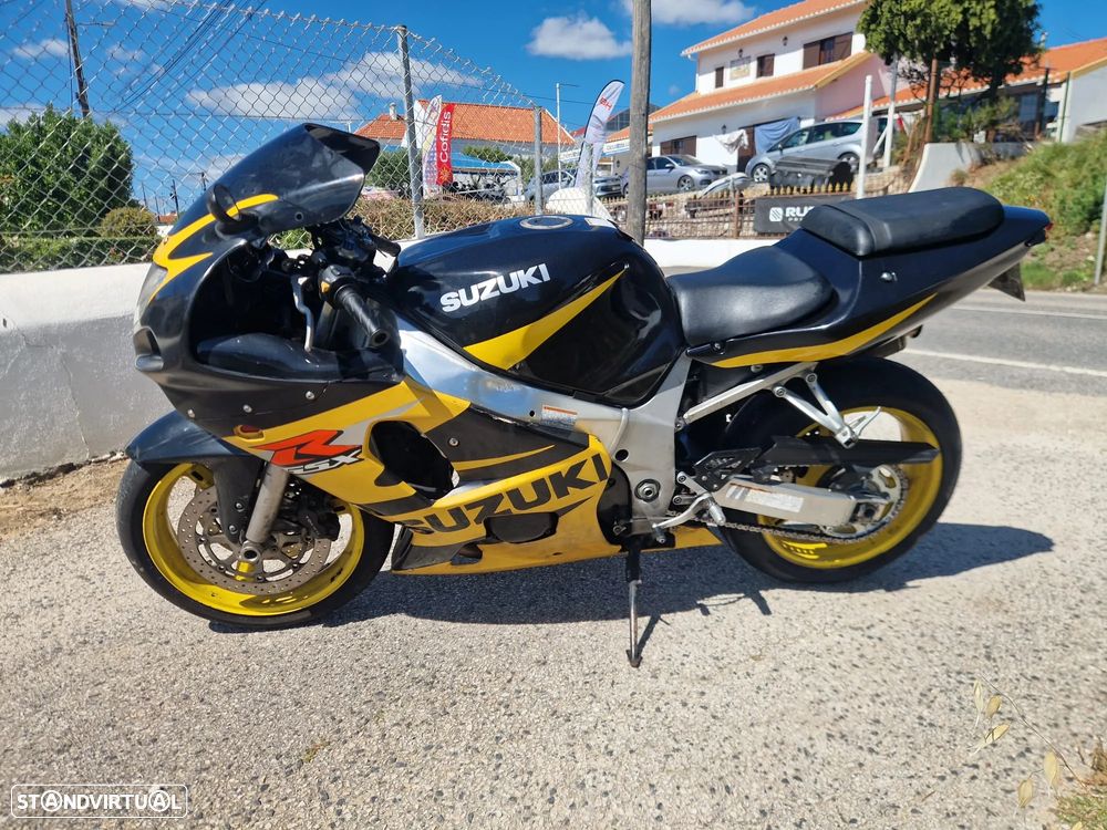 Suzuki GSX-R 600  Possível Financiamento - 2