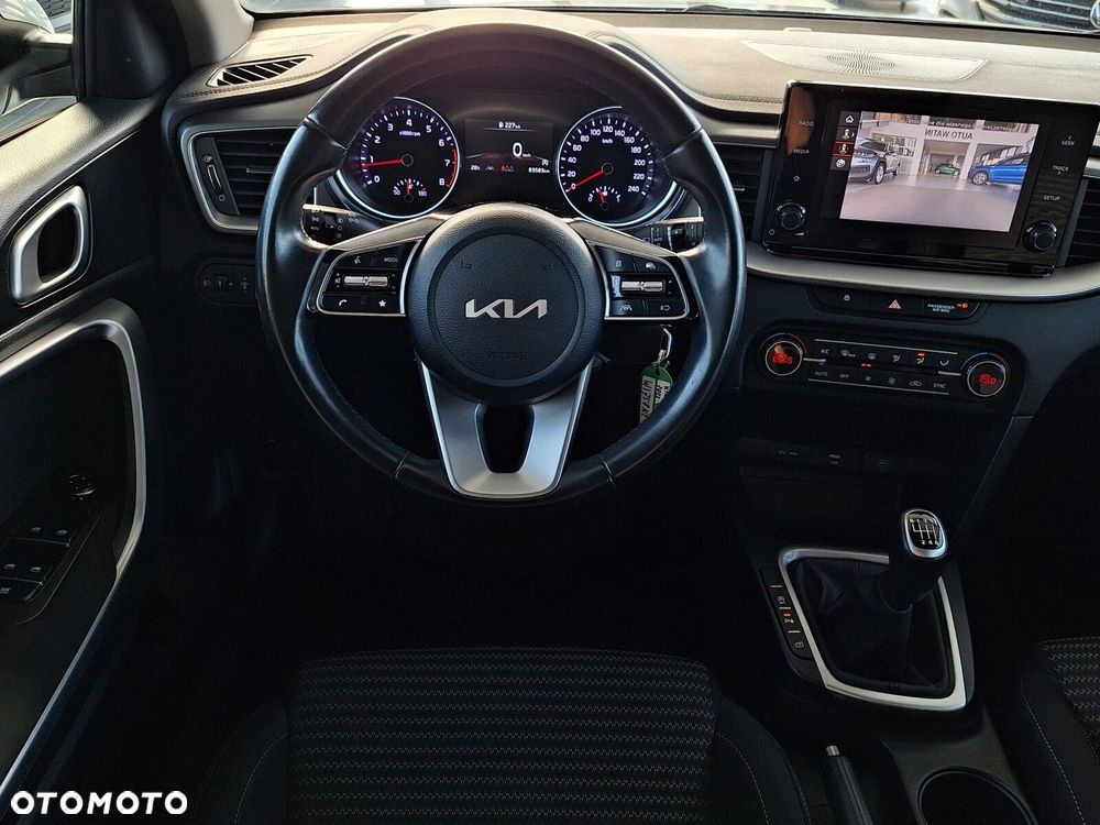 Kia Ceed 1.5 T-GDI M - 28