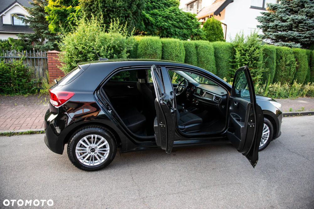 Kia Rio 1.2 Business Line Plus - 8