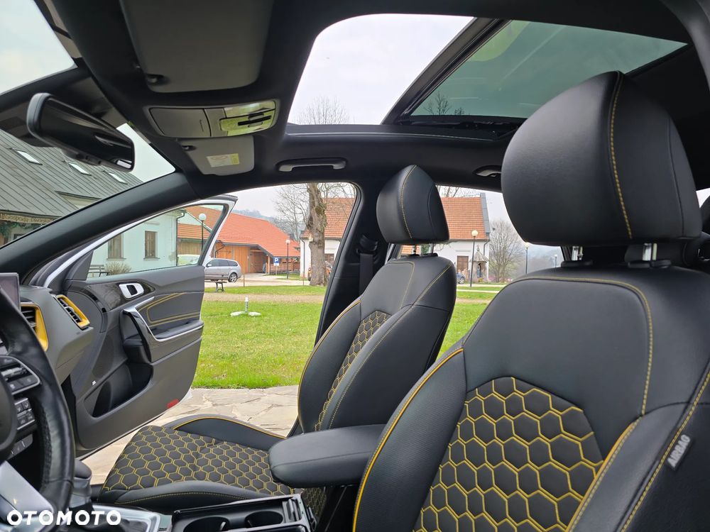 Kia XCeed 1.4 T-GDI OPF DCT7 LAUNCH EDITION - 33