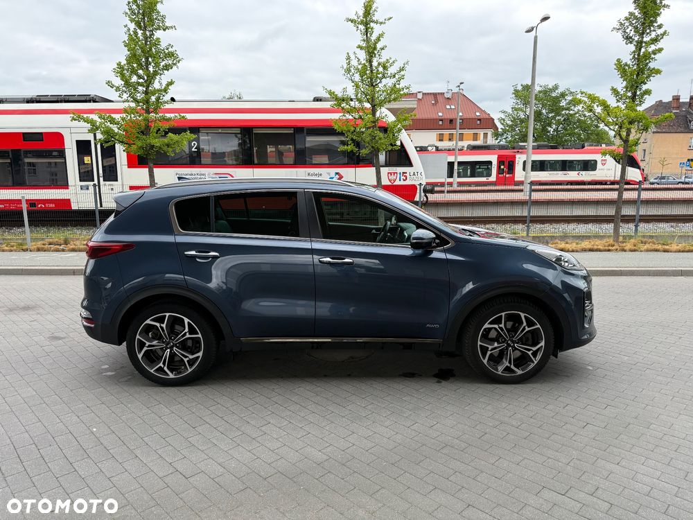 Kia Sportage 2.0 CRDI AWD Eco-Dynamics+ (48V M-H) GT LINE - 9