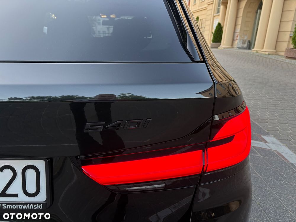 BMW Seria 5 540i xDrive Touring Luxury Line - 6