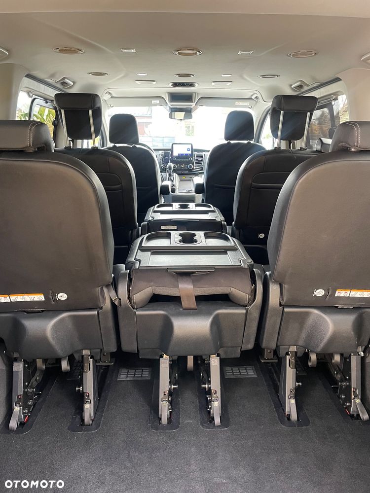 Ford Tourneo Custom - 10