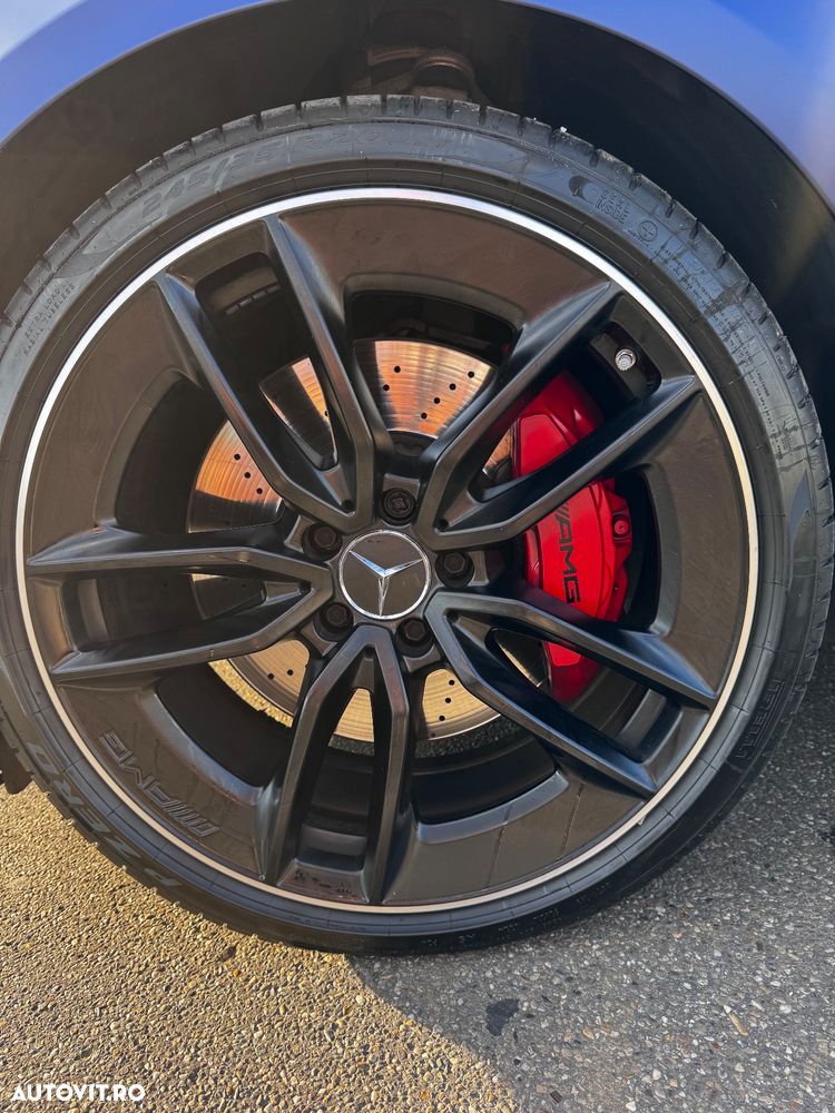 Mercedes-Benz E - 27