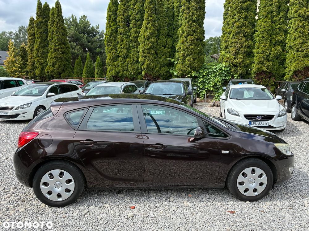 Opel Astra - 8