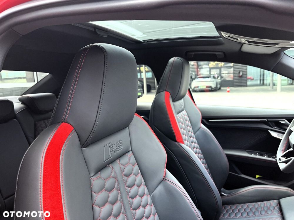 Audi RS3 Limousine - 24
