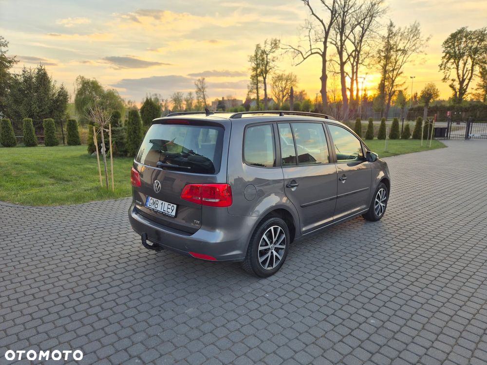 Volkswagen Touran 1.6 TDI DPF BlueMotion Technology DSG Comfortline - 27