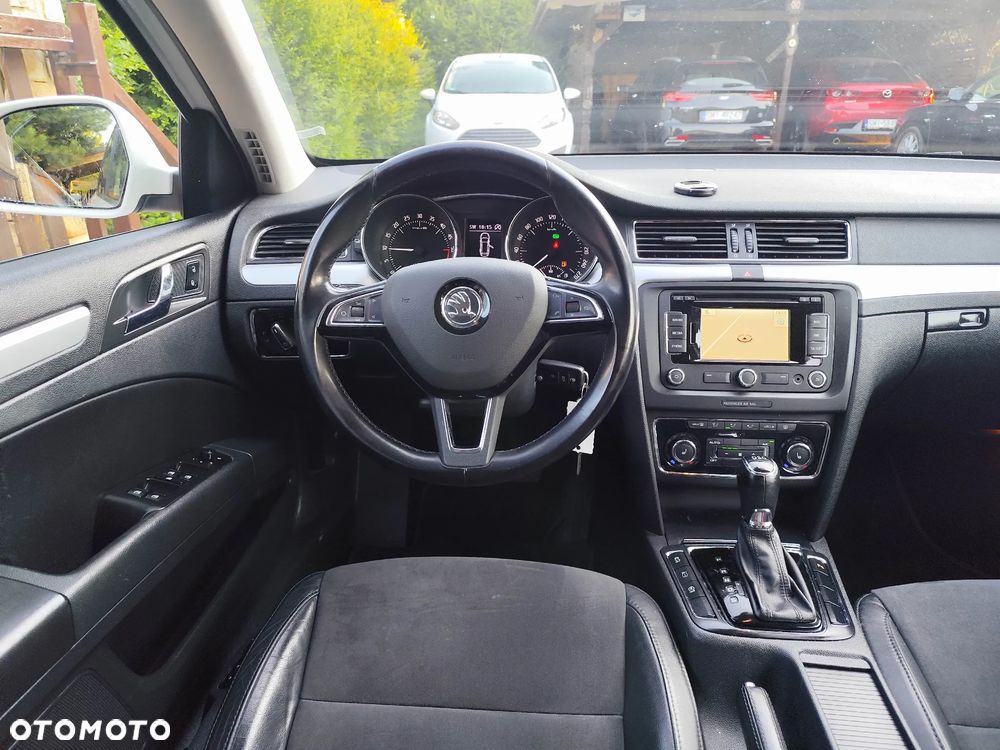 Skoda Superb 2.0 TDI DSG Elegance - 7