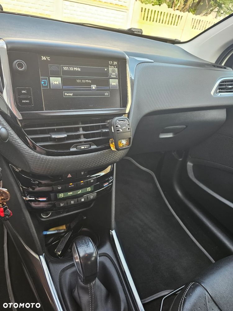 Peugeot 2008 1.2 Pure Tech Access - 10