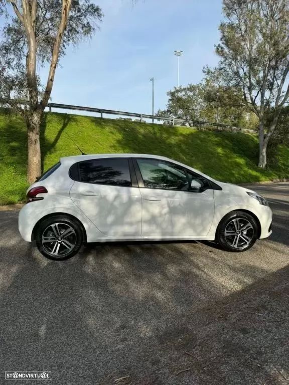 Peugeot 208 1.6 BlueHDi Active - 9
