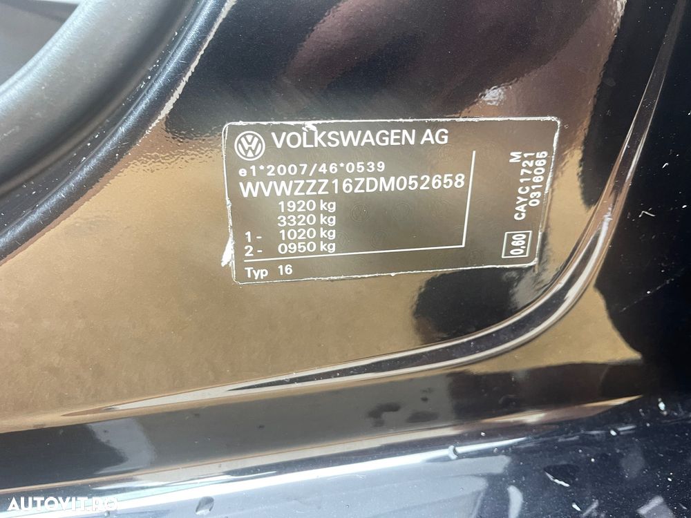 Volkswagen Jetta 1.6 TDI DSG Comfortline - 38