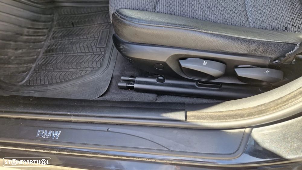 BMW 318 d Navigation - 28