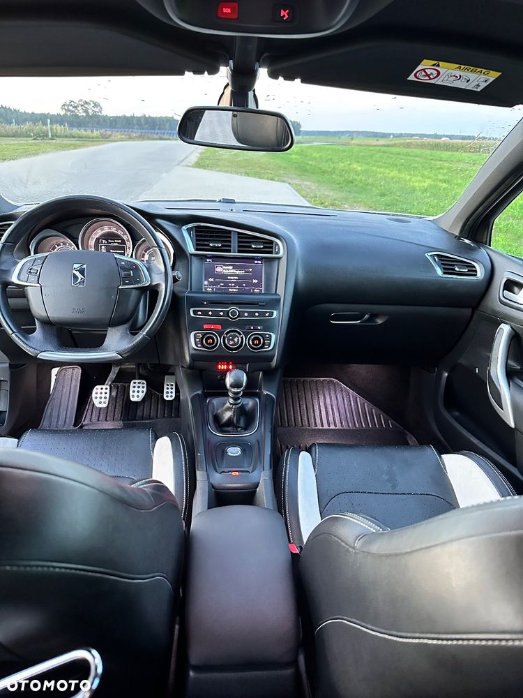 DS Automobiles DS 4 - 6