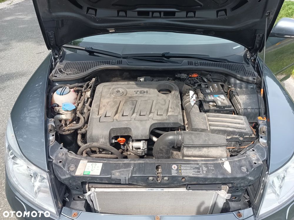 Skoda Octavia 2.0 TDI DPF Elegance - 14