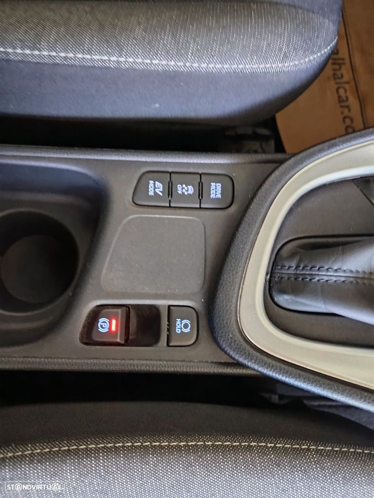 Toyota Yaris 1.5 HDF Comfort Plus - 27