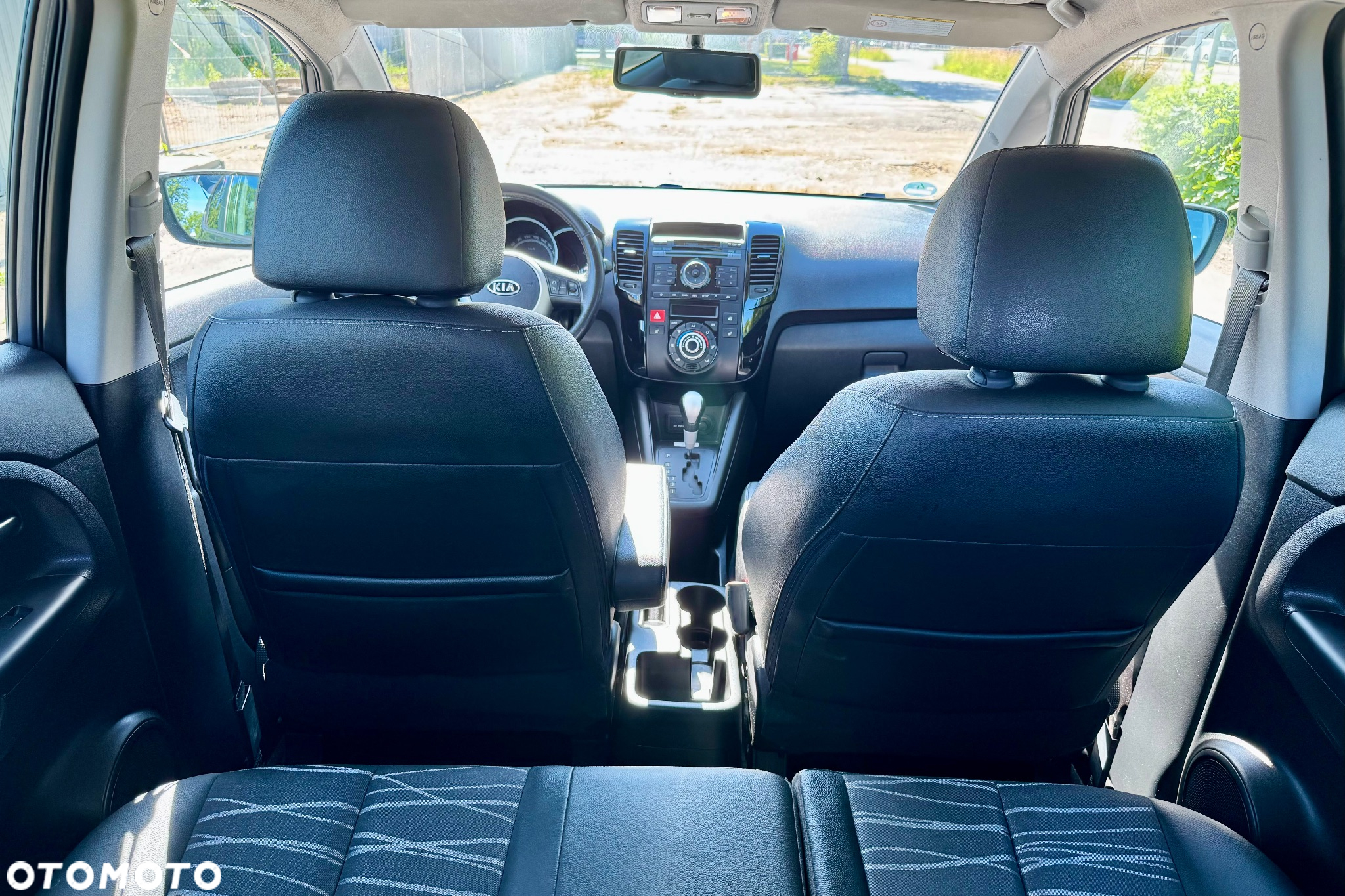 Kia Venga - 17