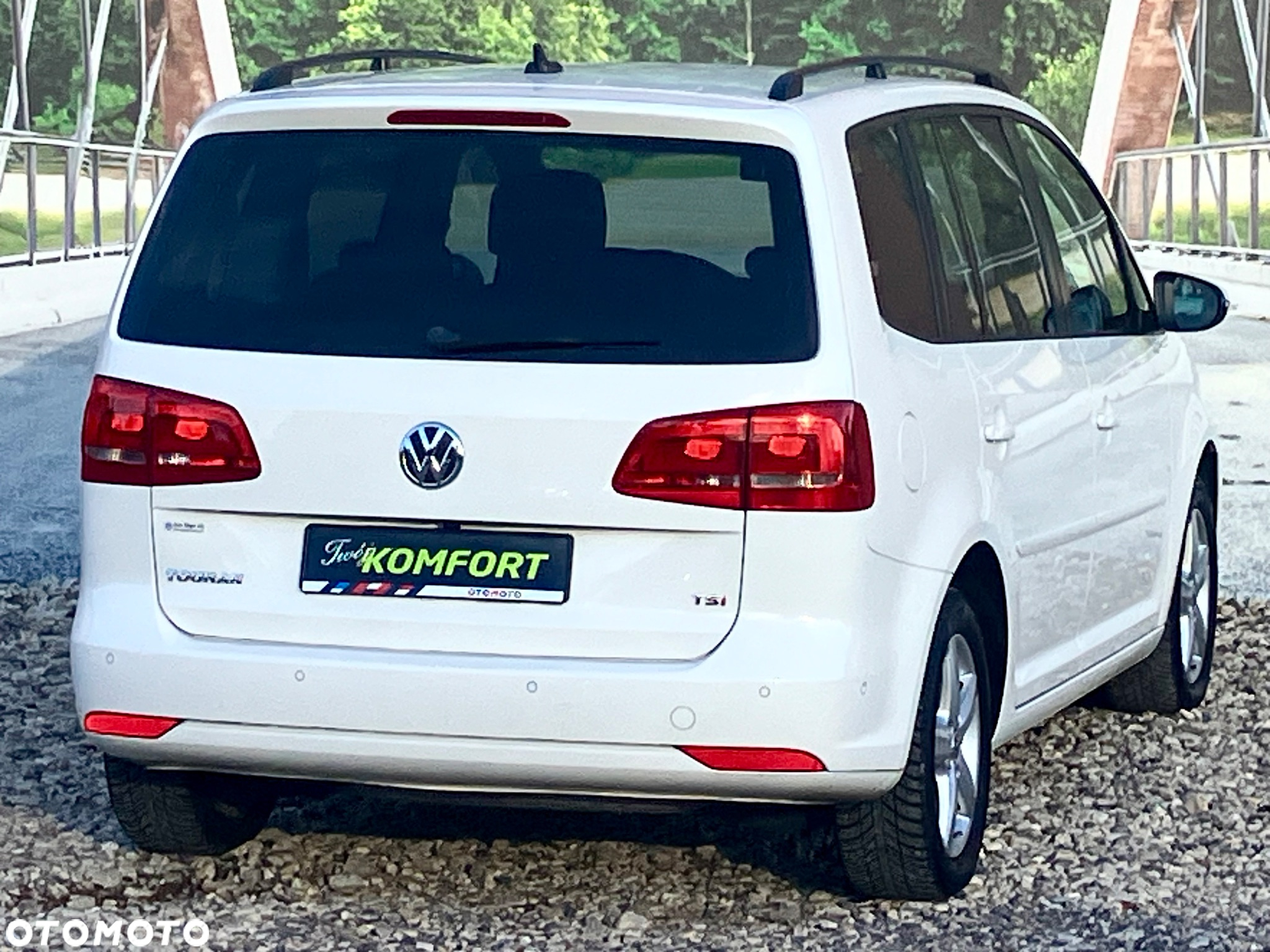 Volkswagen Touran 1.4 TSI DSG Highline - 11