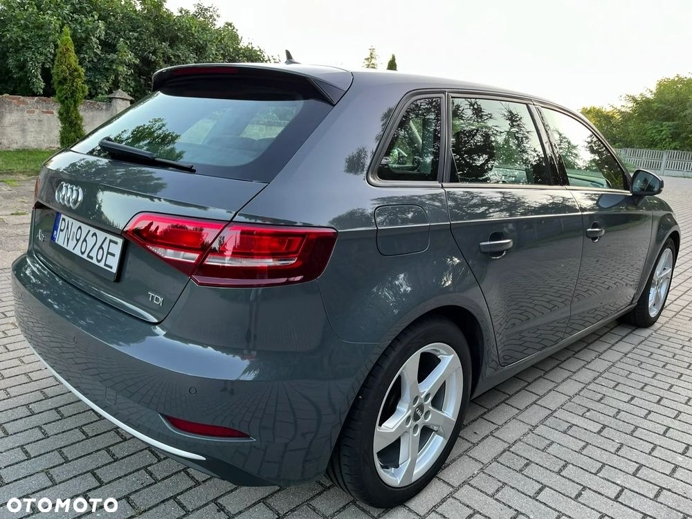 Audi A3 Sportback 2.0 TDI design - 9