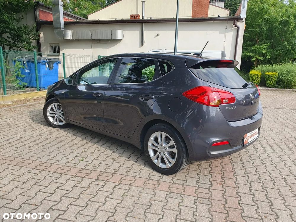 Kia Ceed 1.6 GDI XL - 21