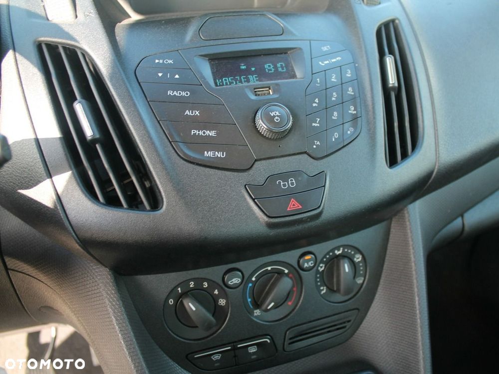 Ford Tourneo Connect - 17