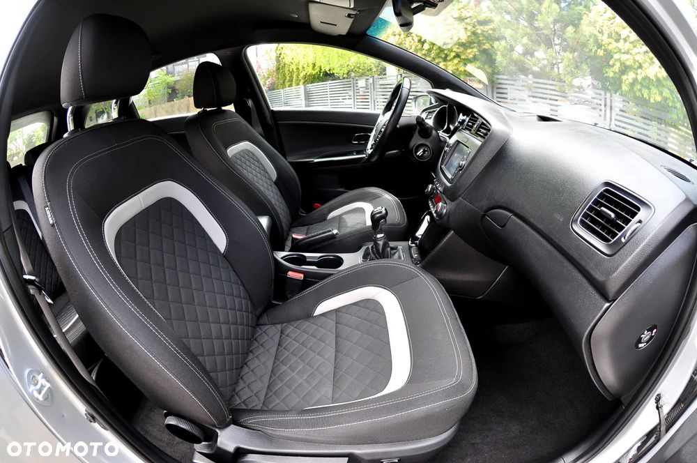 Kia Ceed 1.6 CRDi 136 ISG GT Line - 21
