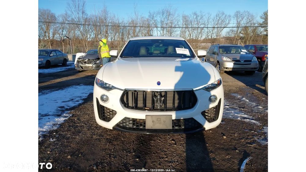 Maserati Levante - 3