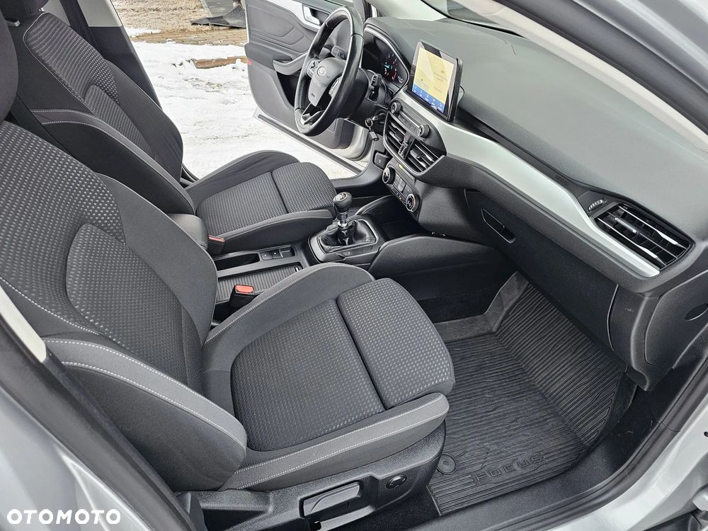 Ford Focus - 17