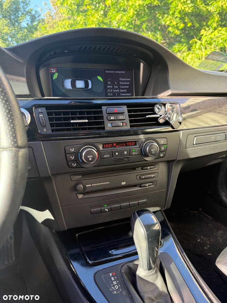 BMW Seria 3 325i - 5