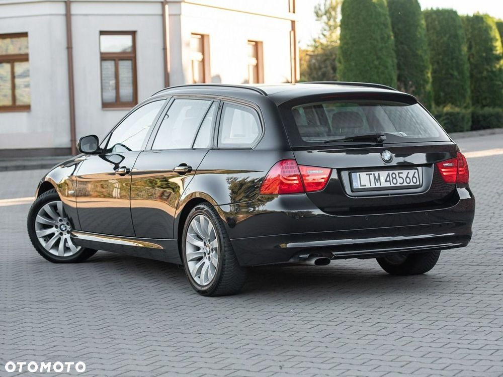 BMW Seria 3 318d Sport Line - 15