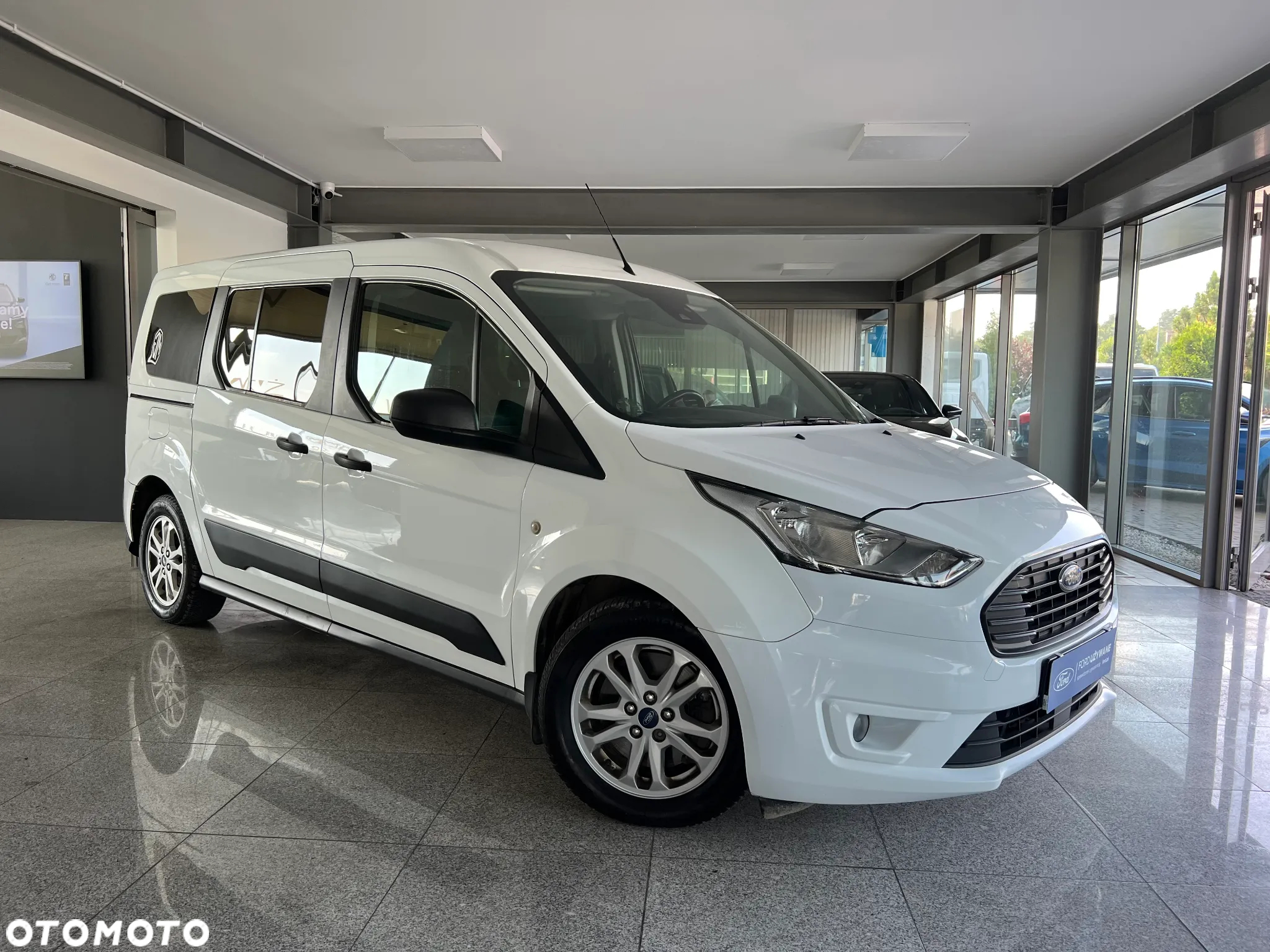 Ford Tourneo Connect Gr 1.5 EcoBlue Trend - 2