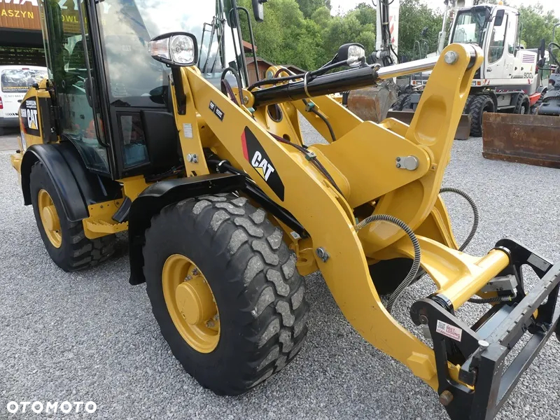 Caterpillar CAT 906M Z Niemiec / 2019r / 2668mtg / Serwisowany / - 26