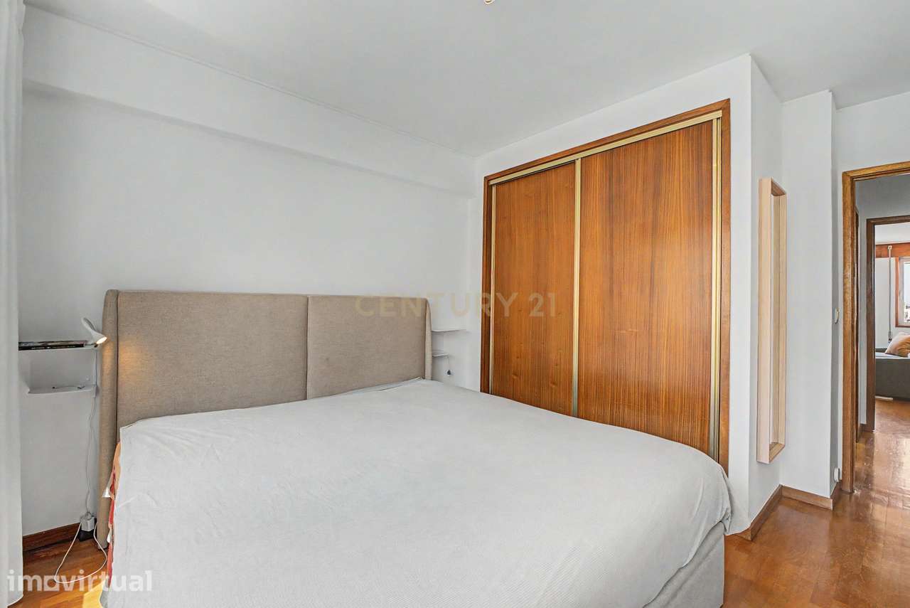 Apartamento T2 em Cedofeita, Porto - Oportunidade Única! - Grande imagem: 2/18