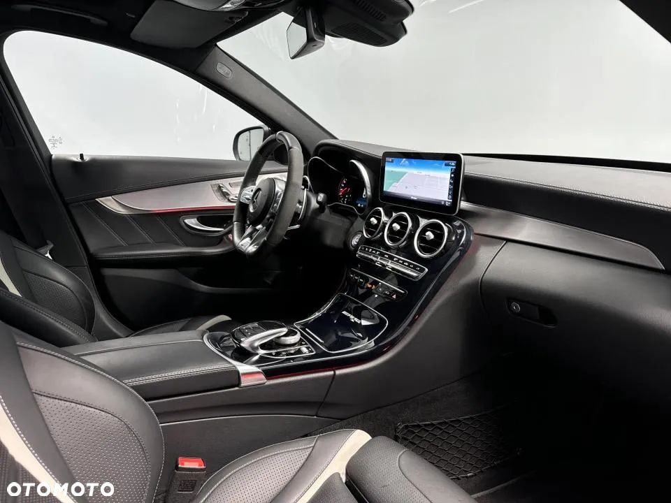 Mercedes-Benz Klasa C 63 S AMG 9G - 26