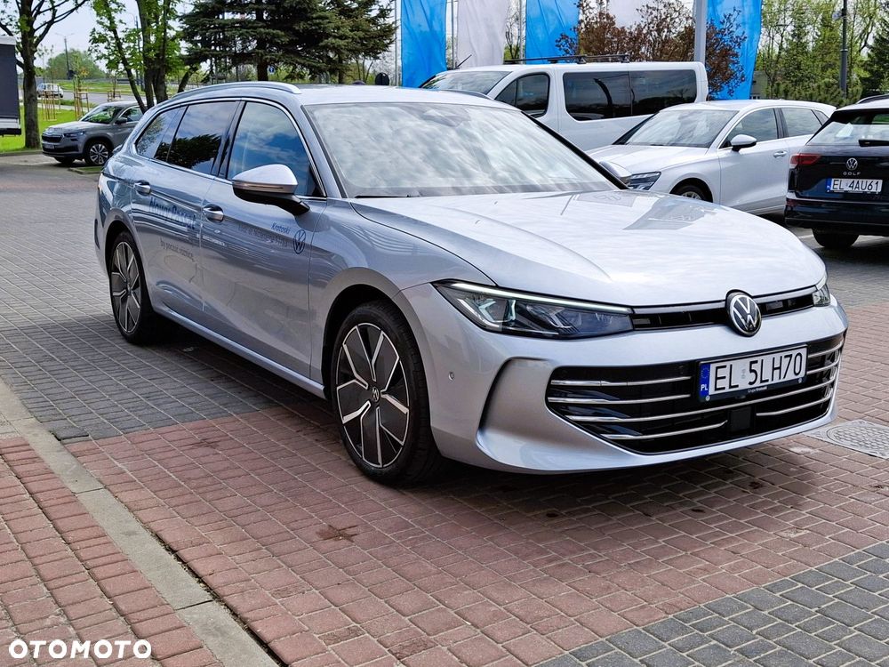 Volkswagen Passat - 4