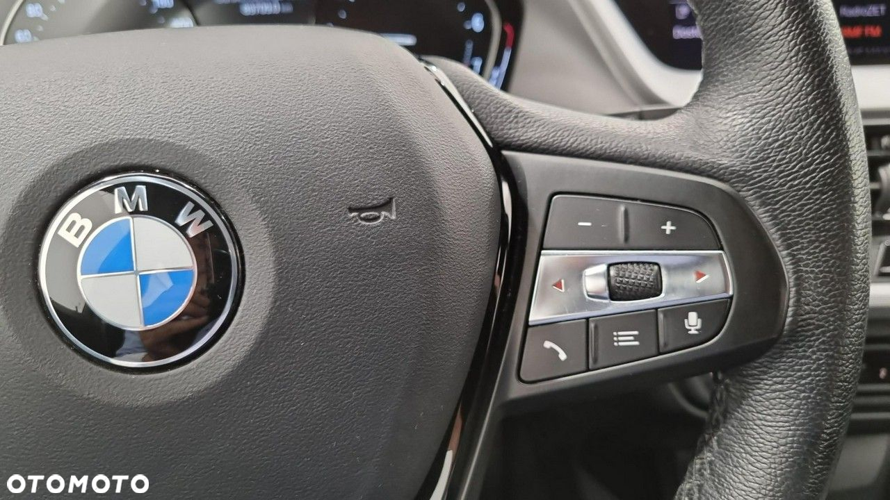 BMW Seria 1 118i Advantage - 22