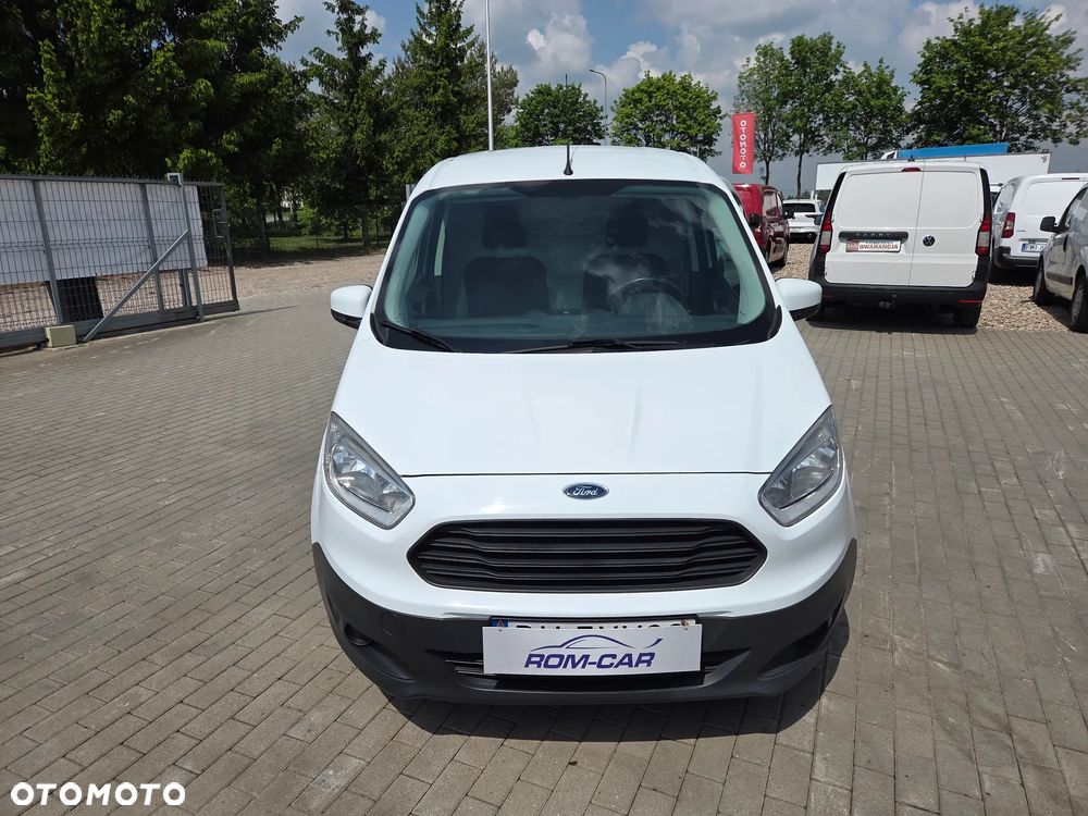 Ford Transit Courier - 4