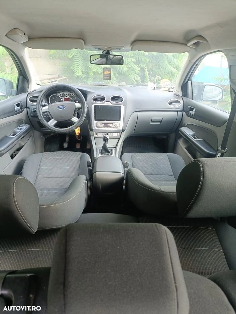 Ford Focus - 9