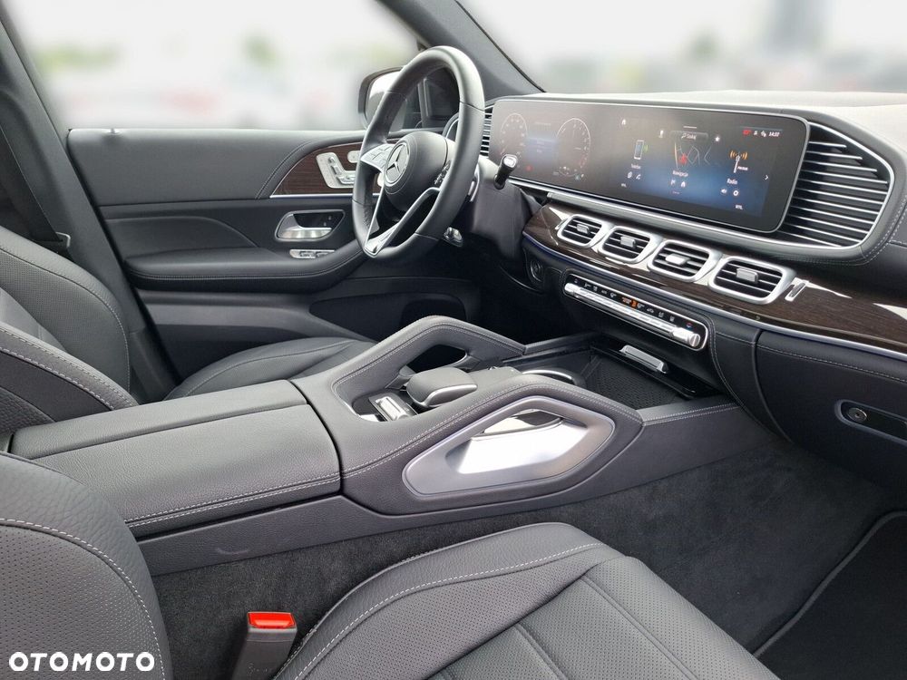 Mercedes-Benz GLE - 13
