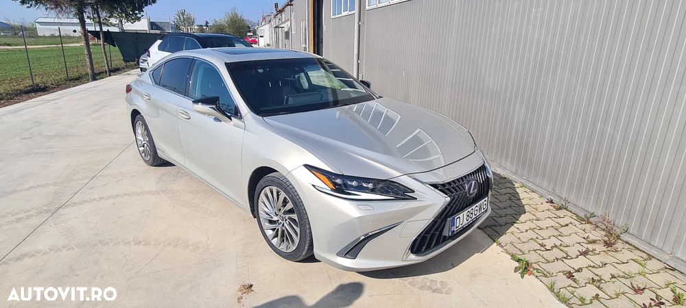 Lexus Seria ES 300h 2.5 TNGA HV 25H- 4X2 CVT Luxury - 1