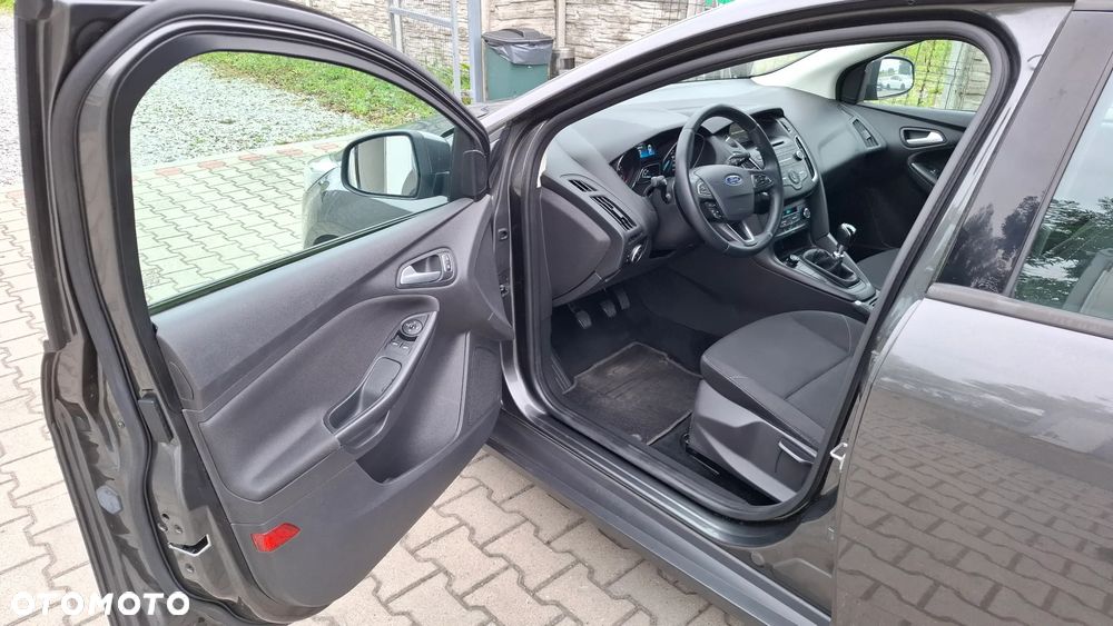 Ford Focus - 16