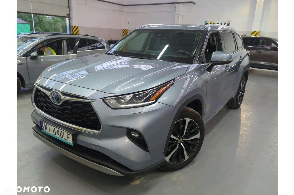 Toyota Highlander - 1